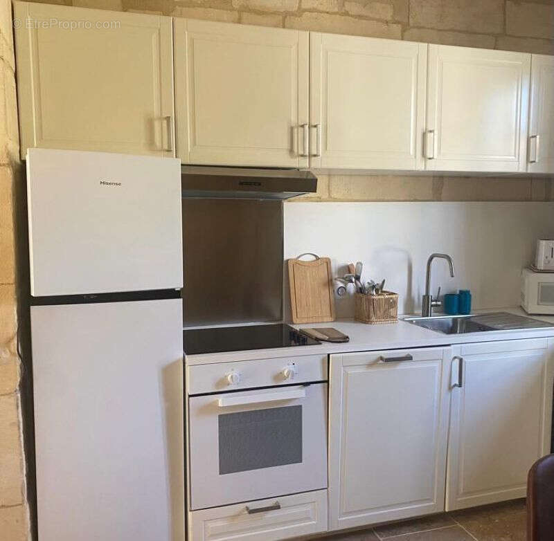 Maison à FONTVIEILLE