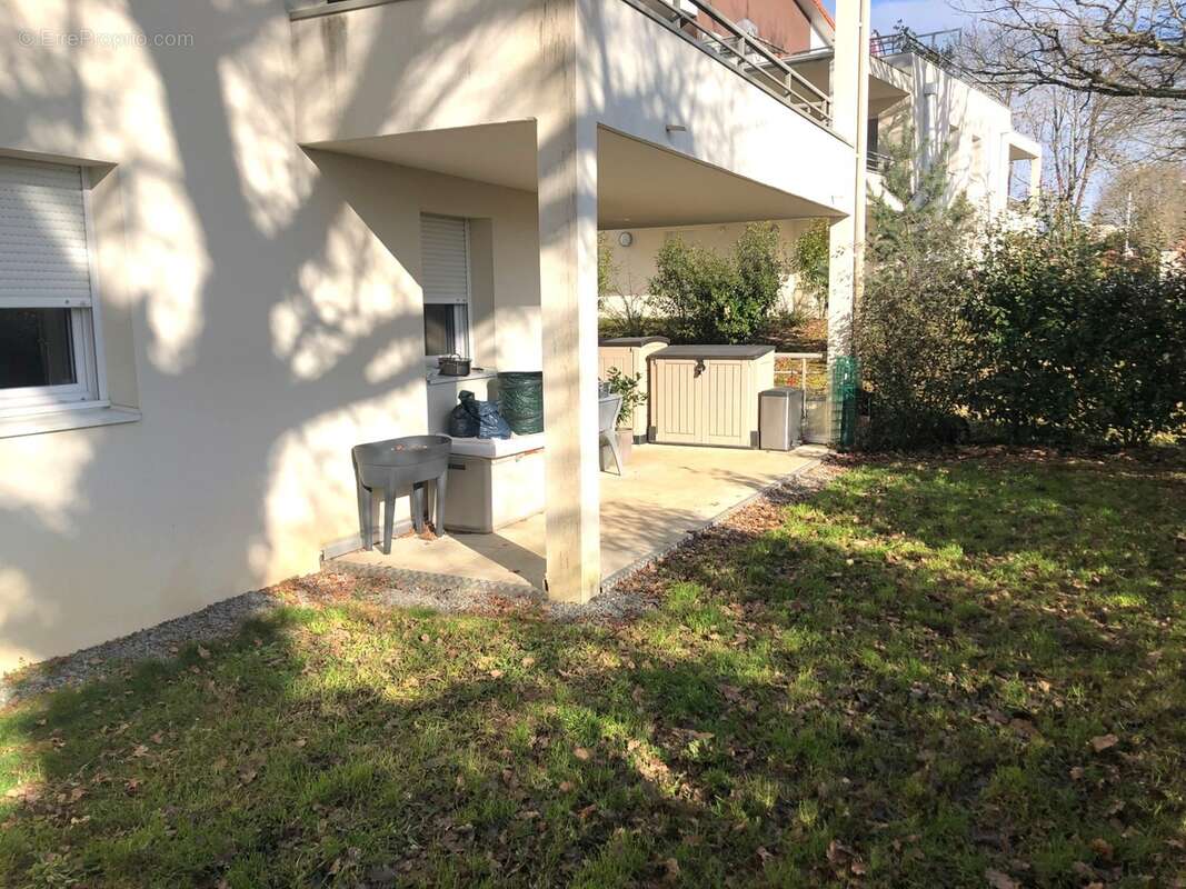 Appartement à COUZEIX