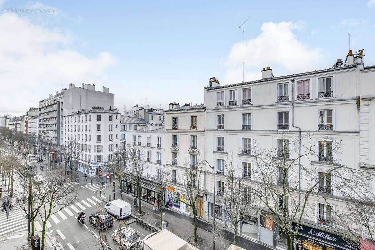 Appartement à PARIS-18E