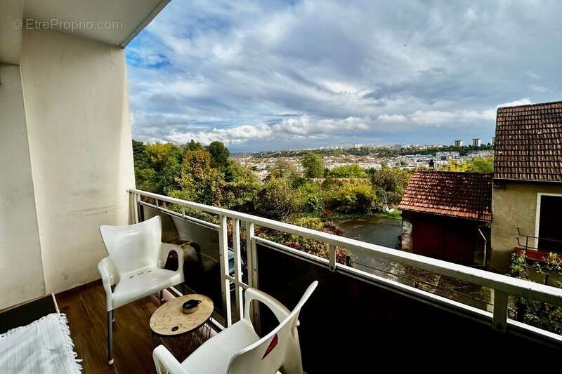 Appartement à LYON-9E