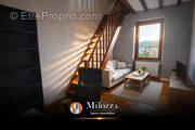 Appartement à NIVOLAS-VERMELLE