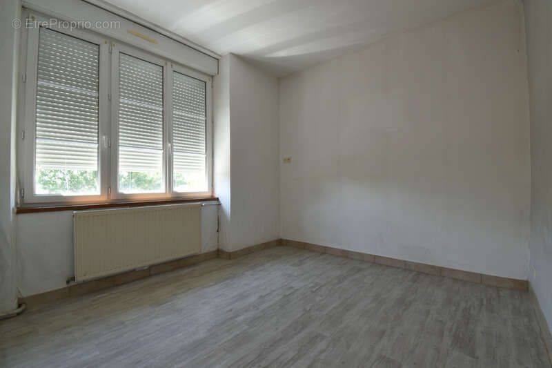 Maison 76 m² à Saint-Fraimbault  - photo 12