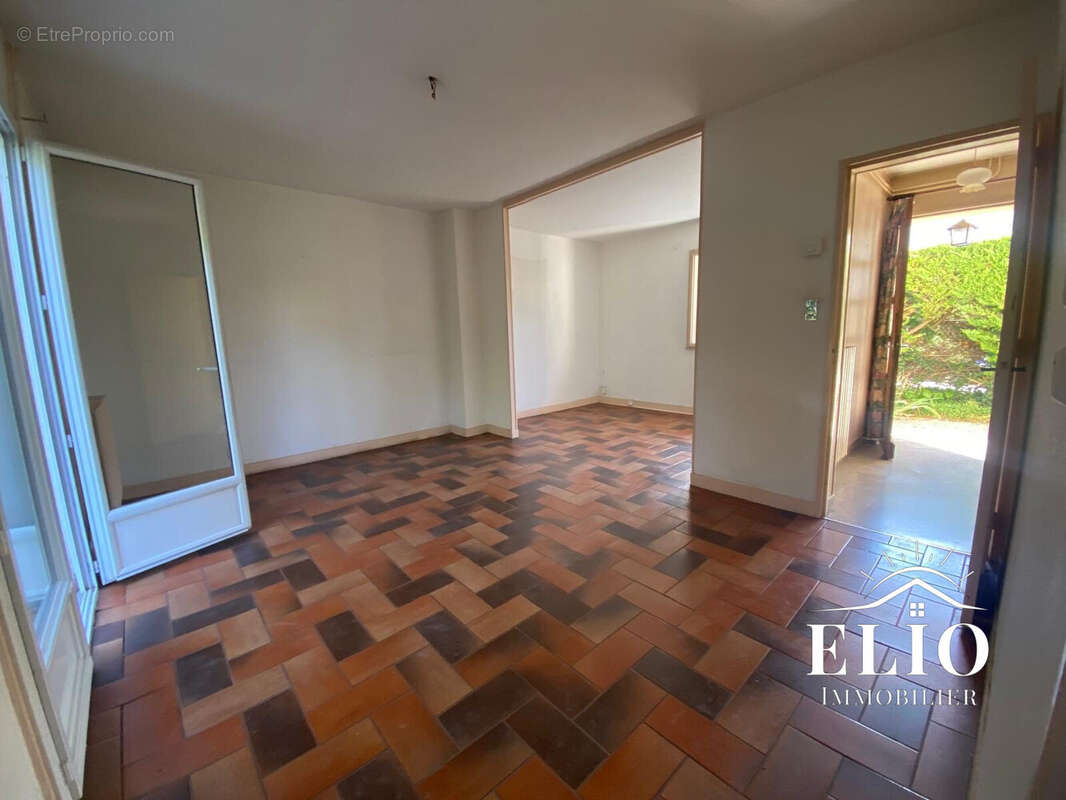 Maison 82 m² à Sainte-Savine  - photo 4