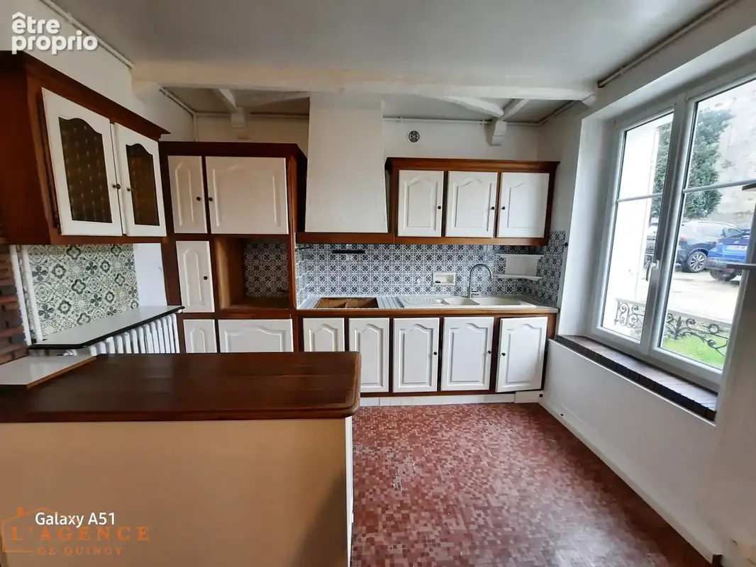 Maison de ville avec dependance et garage - photo 3