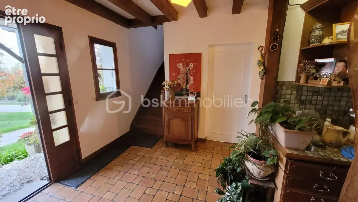 Maison avec exploitation agricole 150m2, 9 pièces - photo 6