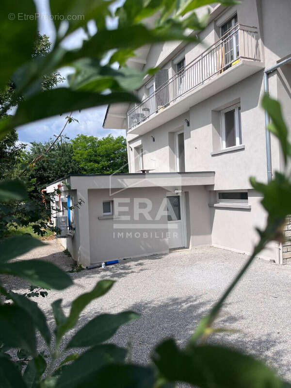 Appartement à ECOLE-VALENTIN
