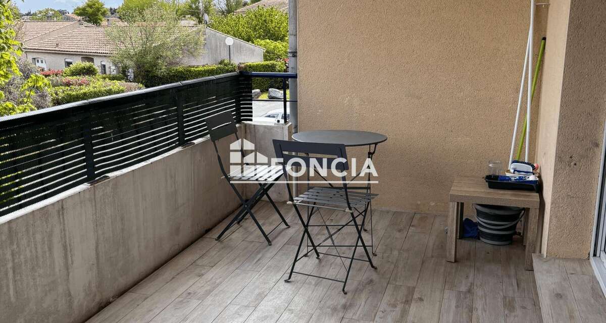 Tel f martinez 0616831o69 appartement de type 4 actuellement loue 680€ par mois dans residence avec piscine proche centre ville - photo 2