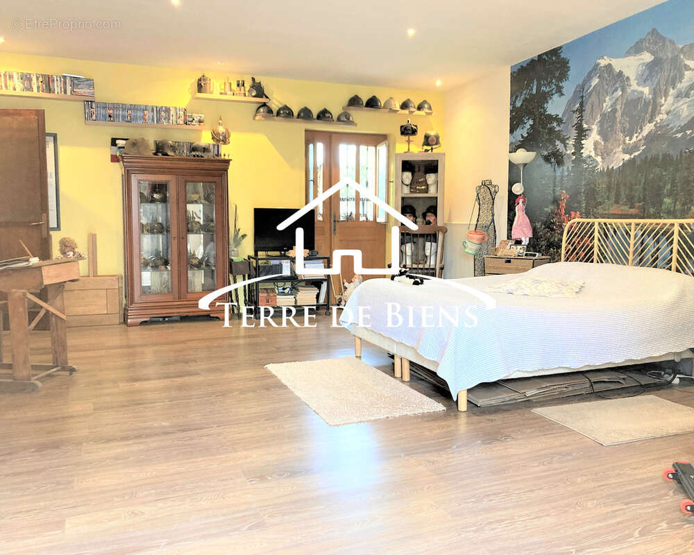 Maison à MONTIGNY-LENGRAIN