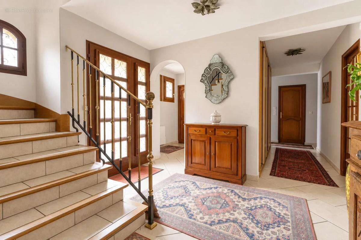 Maison à MEZY-SUR-SEINE