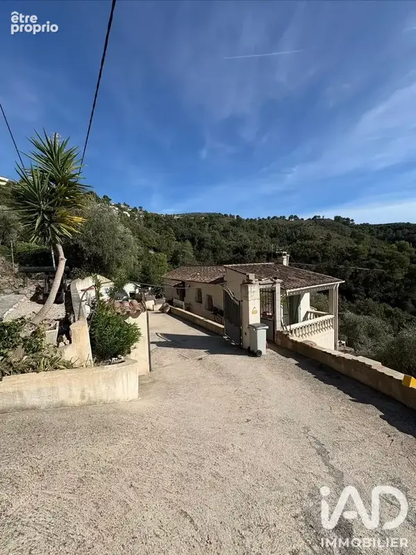 Photo 1 - Maison à CASTAGNIERS