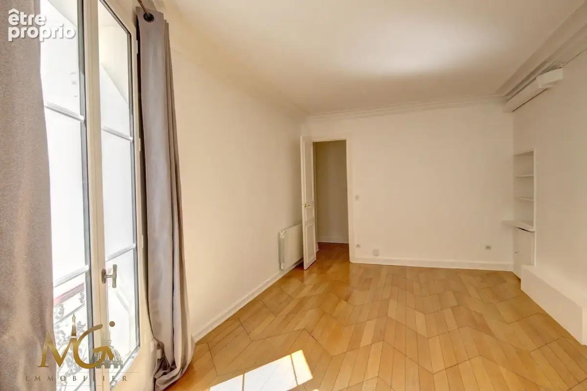 3 pieces de 52,09m2 avec 2 chambres au calme dans bel immeuble ancien - photo 3