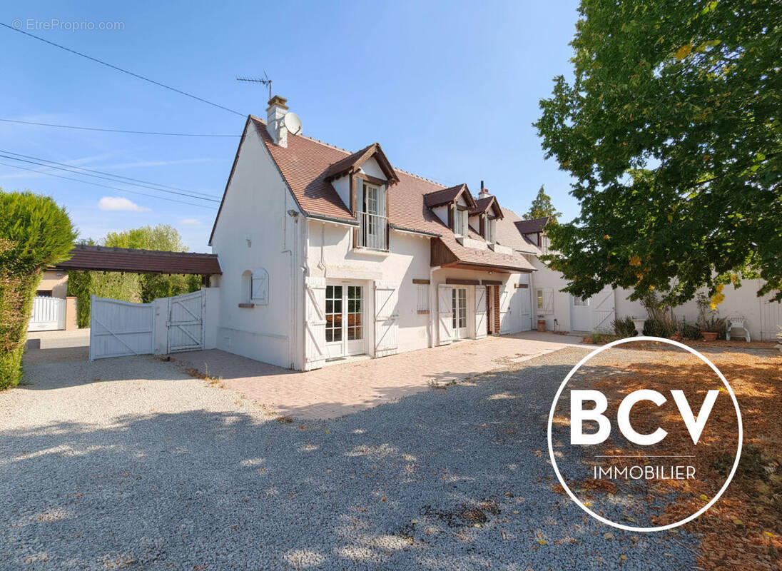 Maison à LA BOURDINIERE-SAINT-LOUP