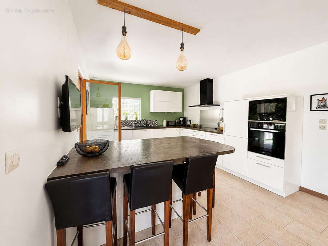 Maison Familiale de 164 m2 à Condé en plein coeur de la nature - photo 3