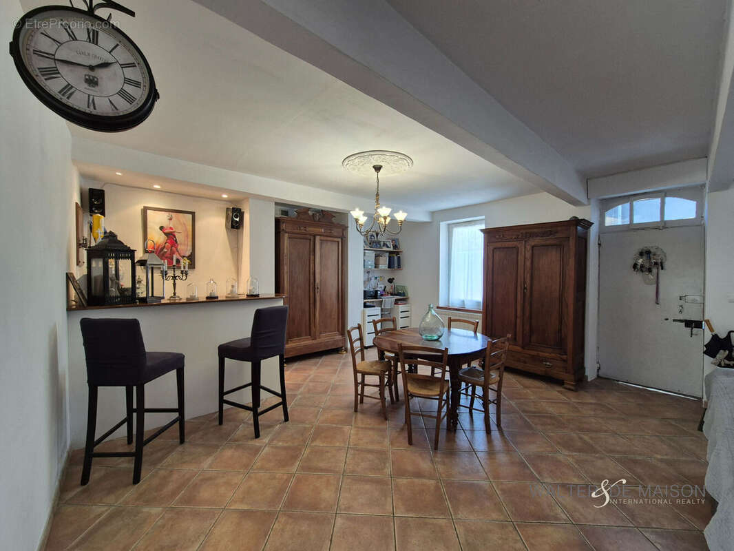 Maison à SAINT-JUERY