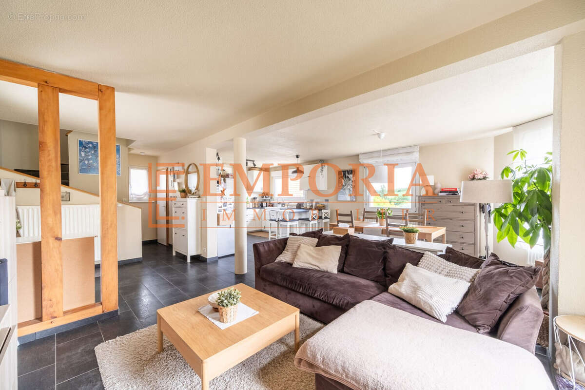 Maison 92 m² à Altkirch  - photo 2