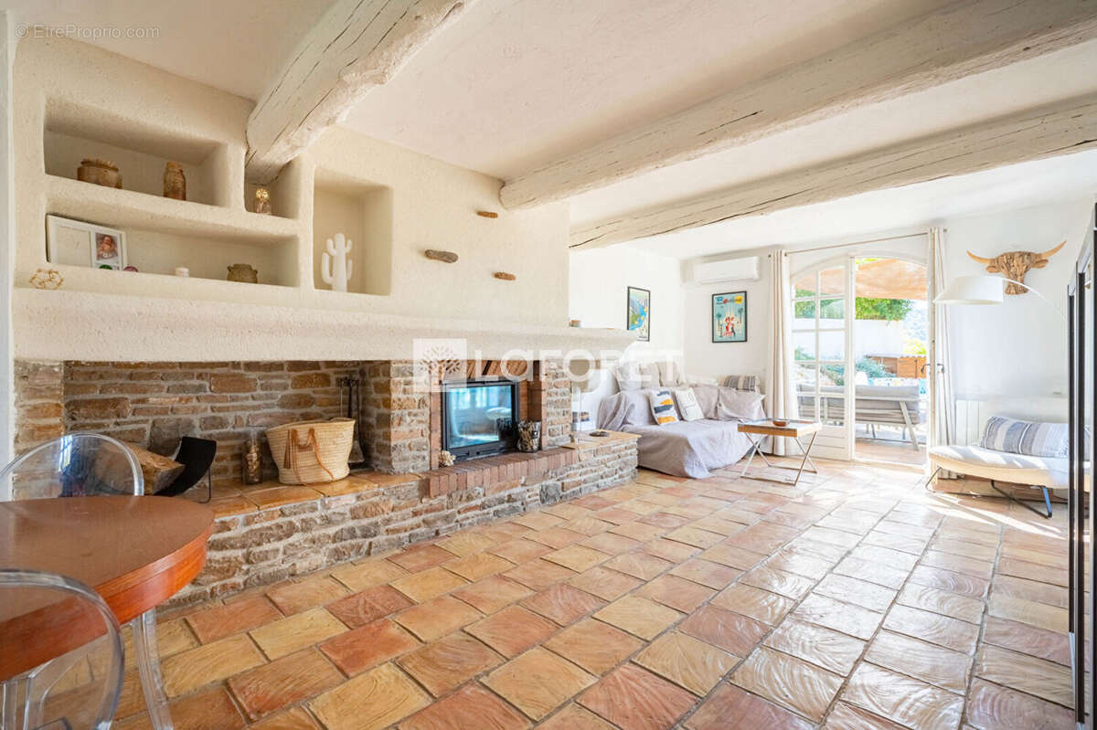 Maison à CARNOUX-EN-PROVENCE