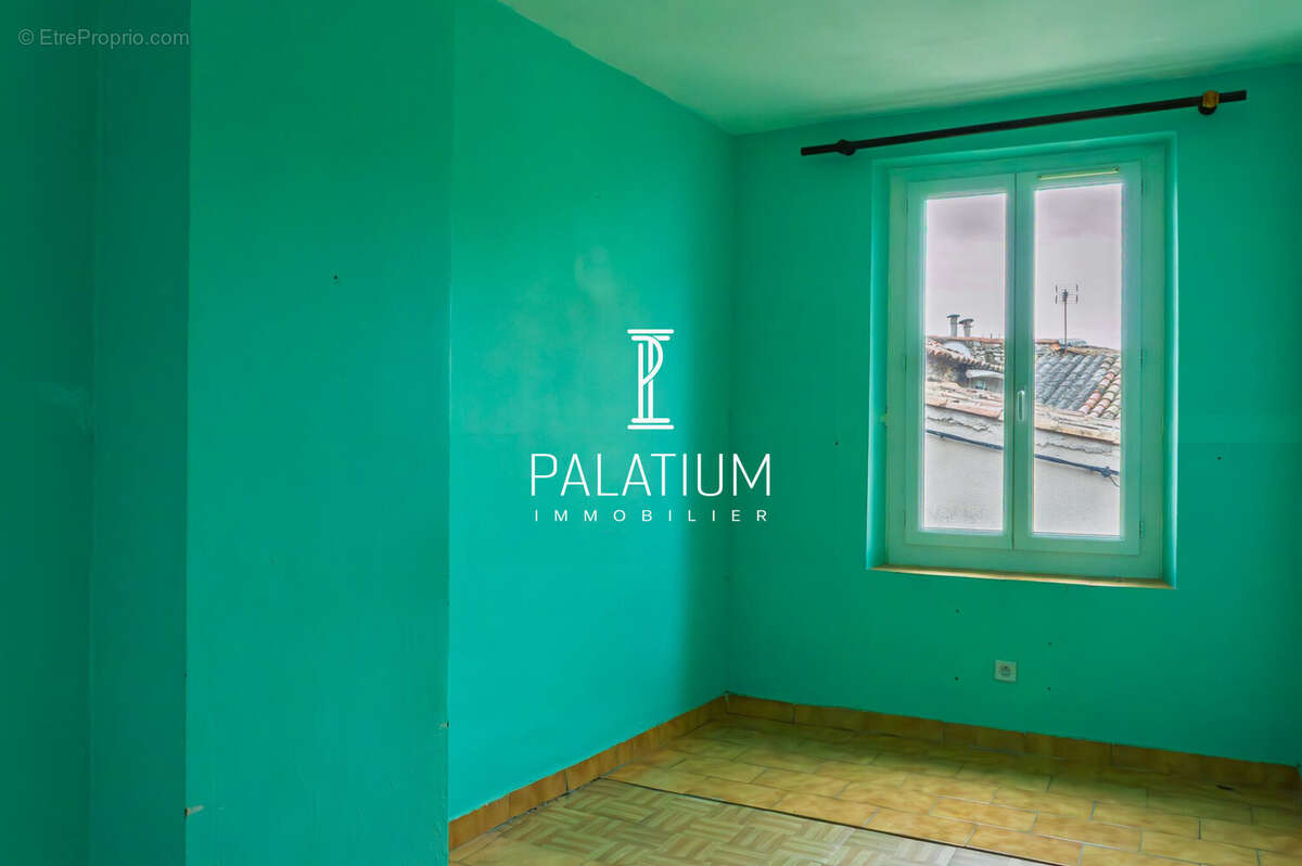 Appartement à PEYRUIS