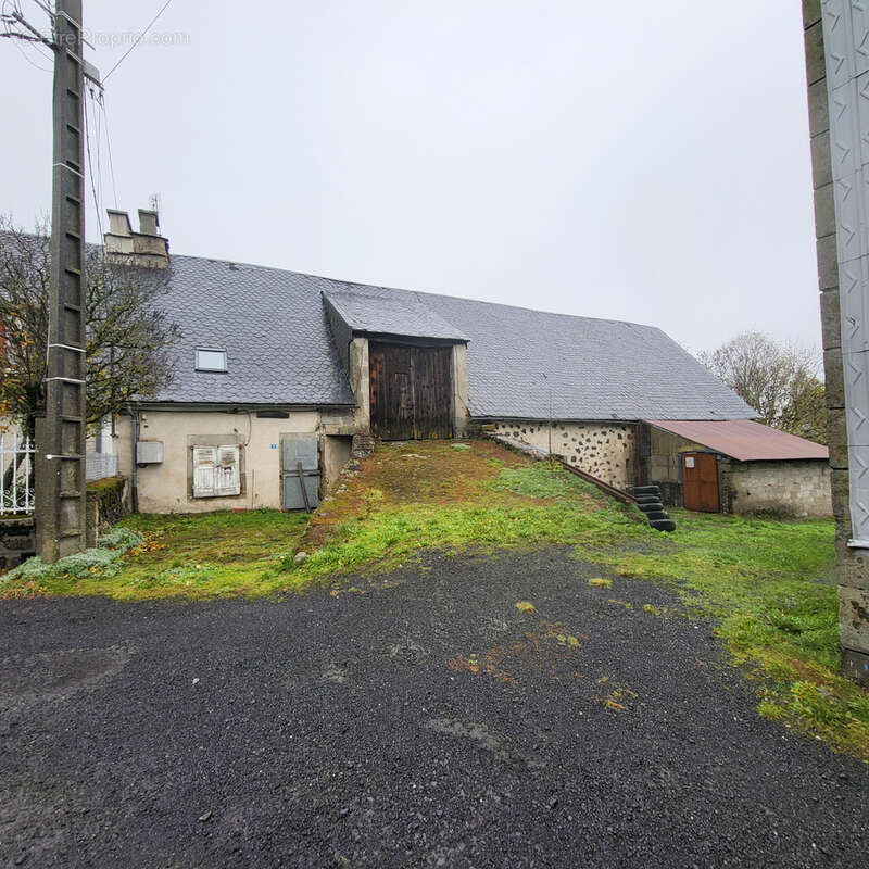 Maison à LUGARDE