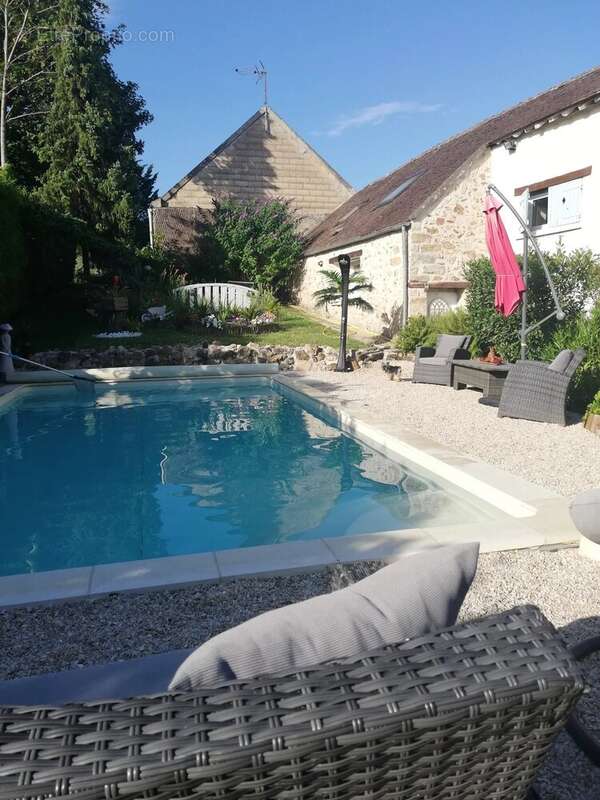 Maison à VILLENEUVE-LA-GUYARD