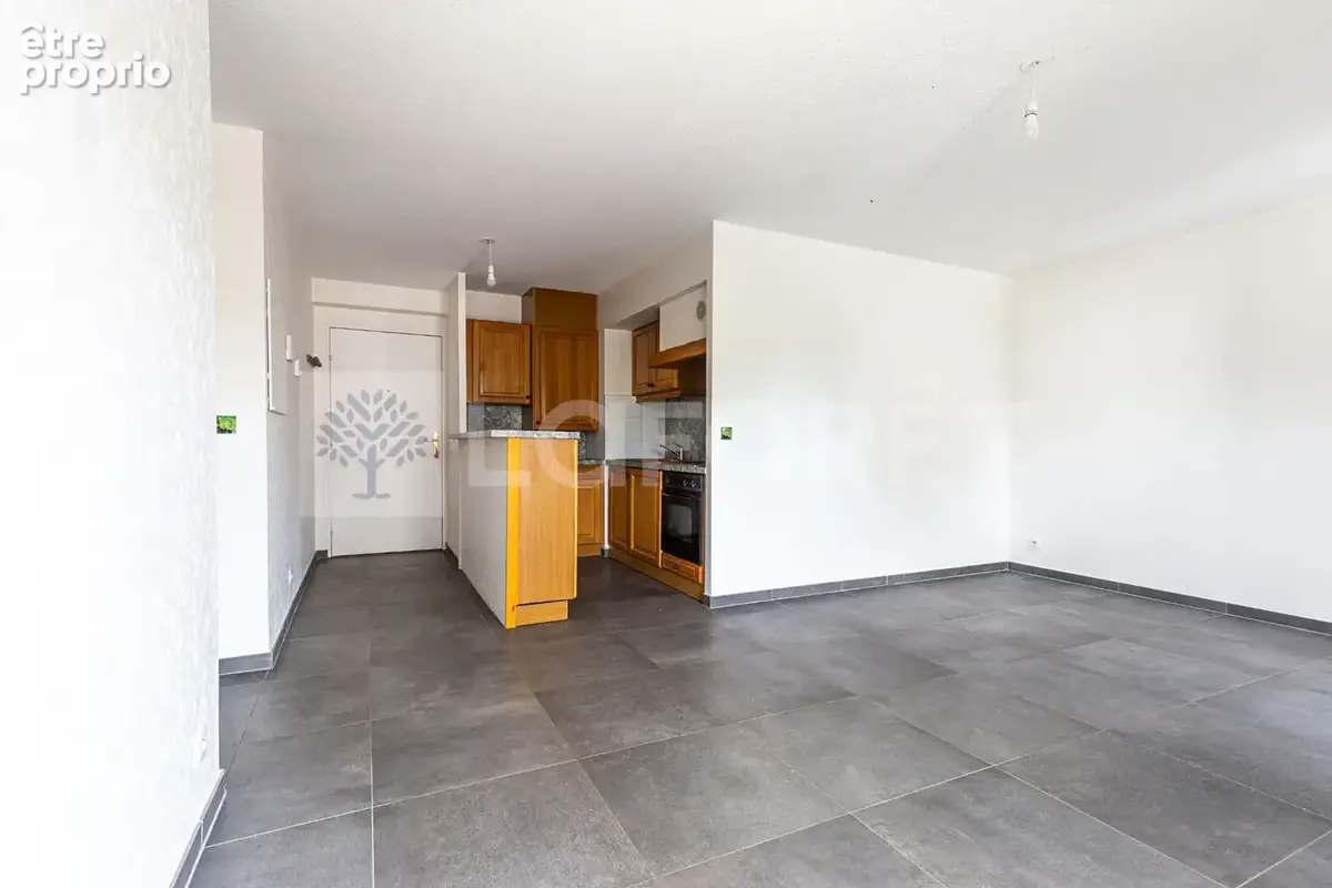 Agence immobiliere laforet - "glycine" - annecy - appartement t2 de 44,57m² - balcon - cave - garage en option - photo 5