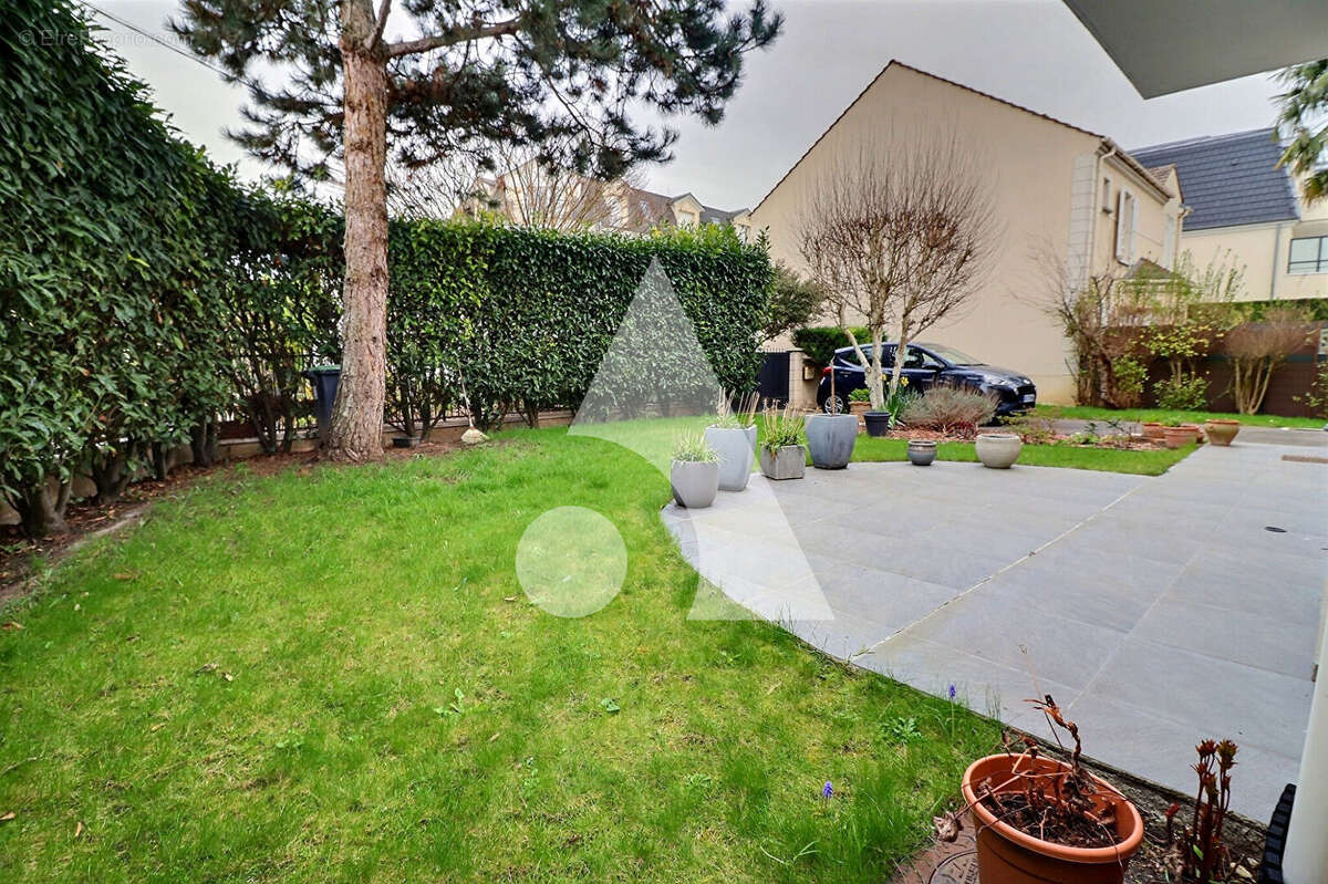 Maison à LE PLESSIS-BOUCHARD