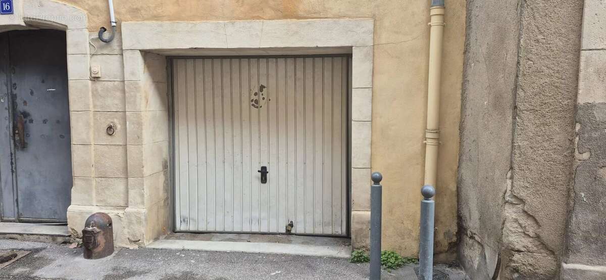 Parking à BEZIERS