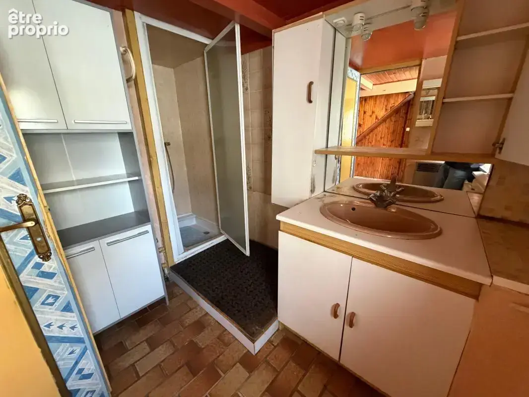 Corpe (85320) au calme adorable maison en pierres 4 chambres a rafraichir avec annexe et jardin clos - photo 10