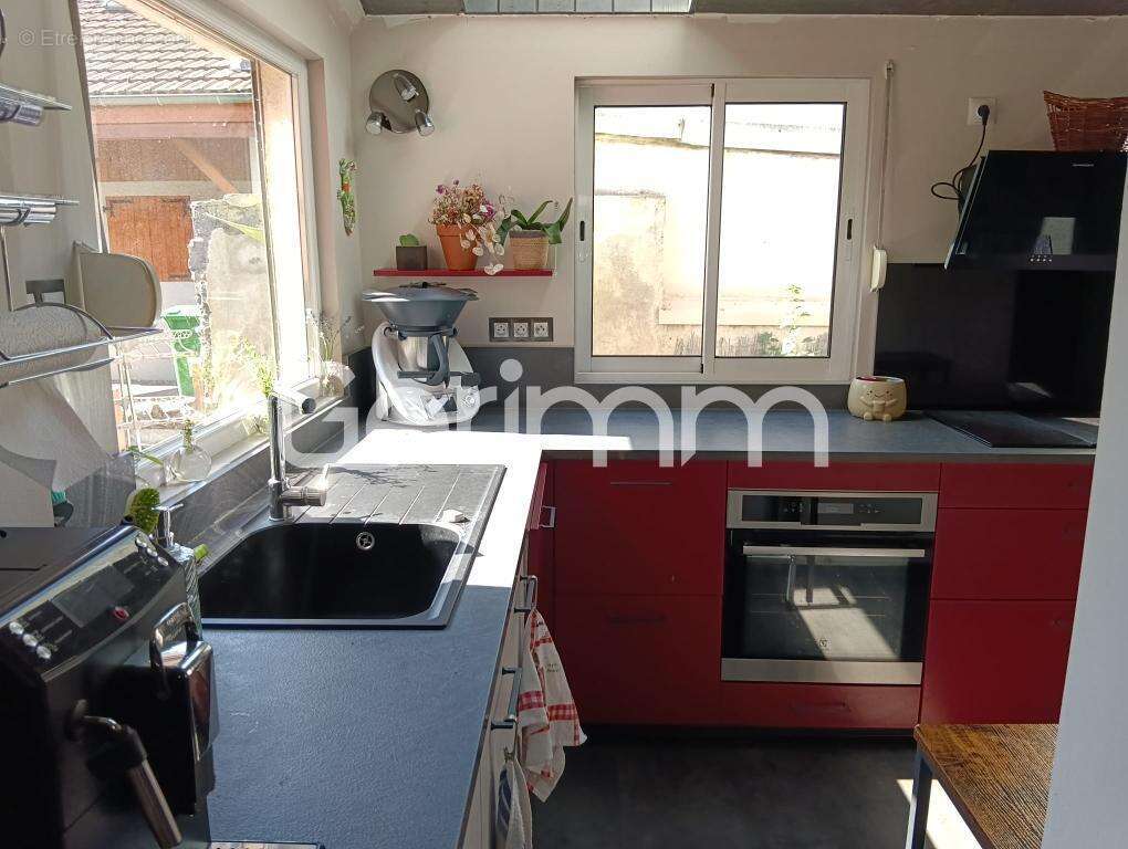Vente - Maison - 3 pièces + cuisine - 70,66 m² - 219 000 € - LE - photo 4