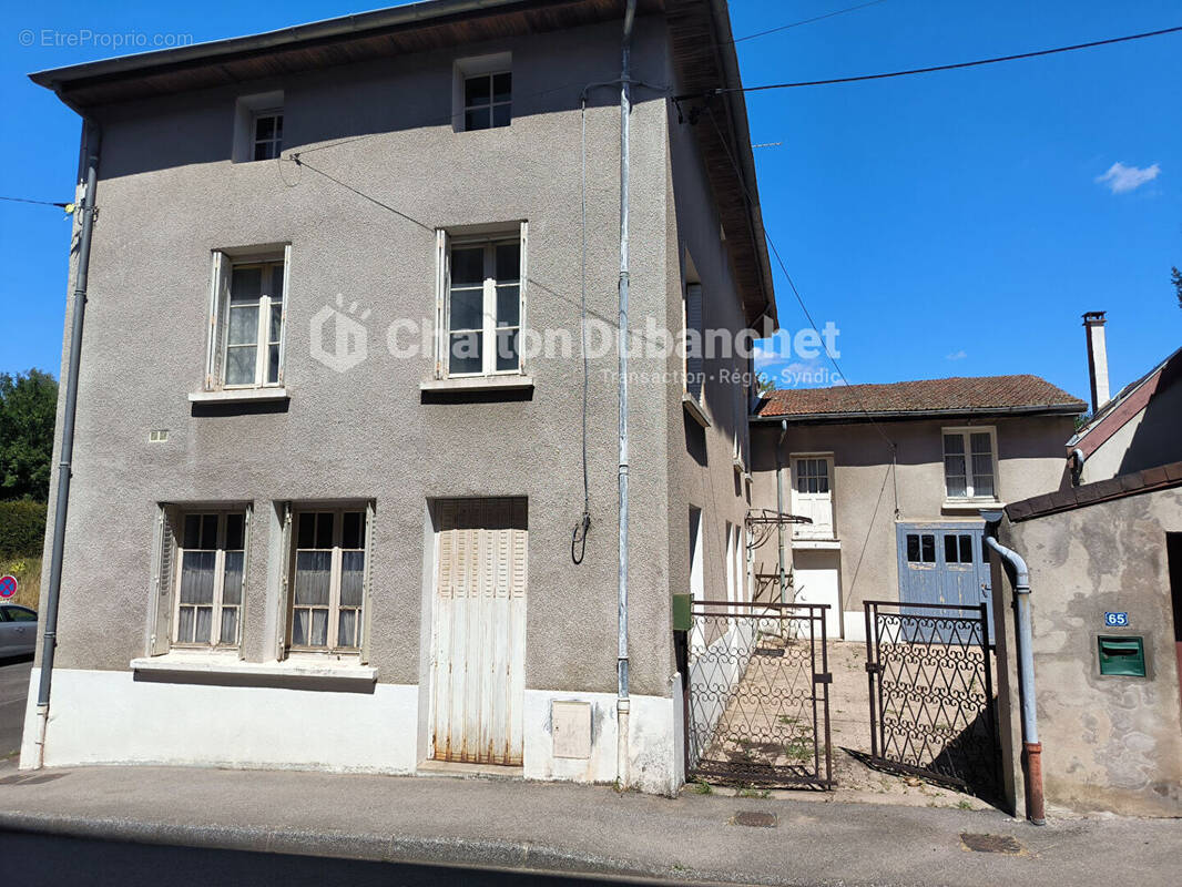 Maison à BUSSIERES