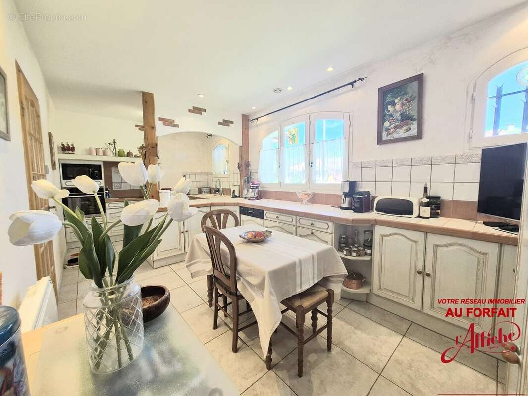 Maison à BRUGUIERES