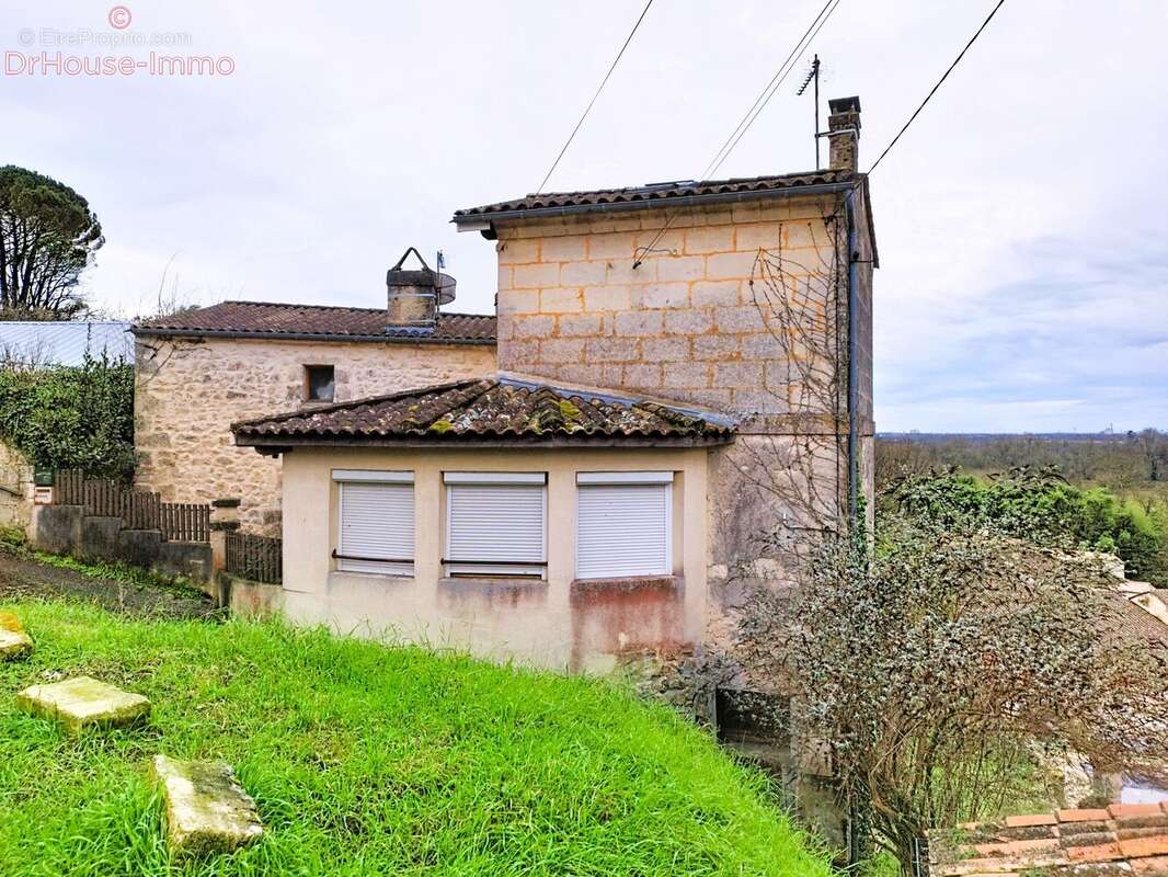 Maison à TAURIAC