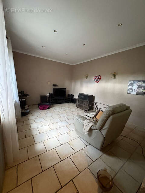 Maison à BELLEGARDE