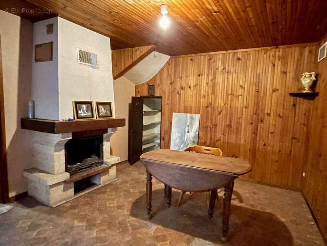 Maison à PEYRIAC-MINERVOIS