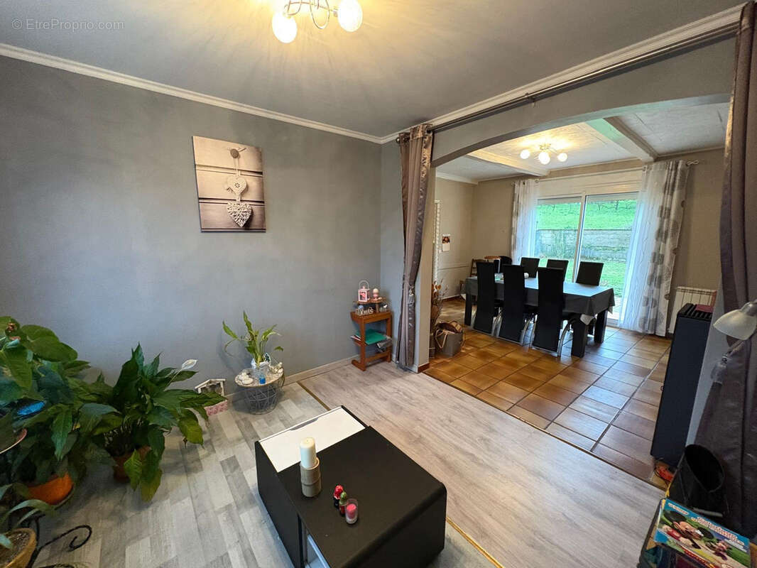 Maison à LACABAREDE