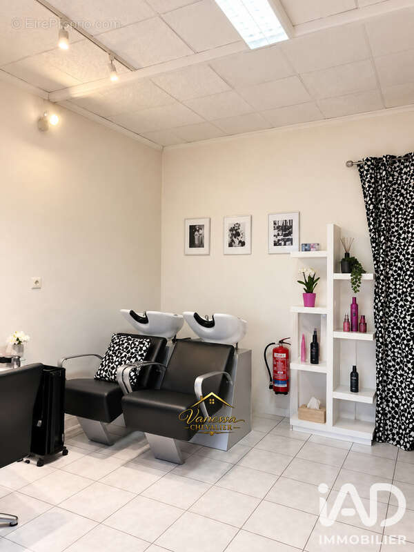 Commerce 22 m² à Valreas  - photo 4