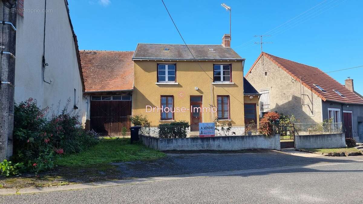 Maison à MEASNES