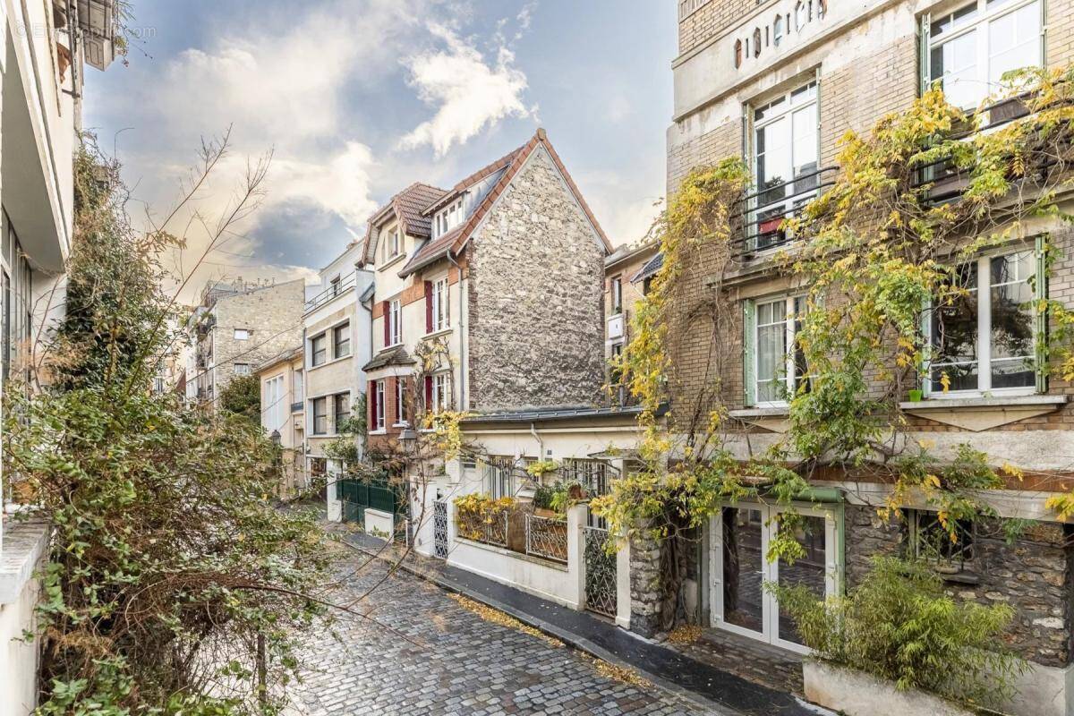 Appartement à PARIS-19E