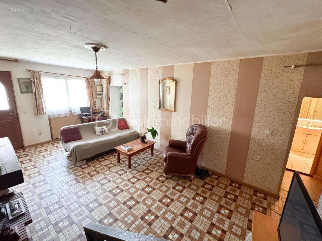 Maison à QUINCY-VOISINS