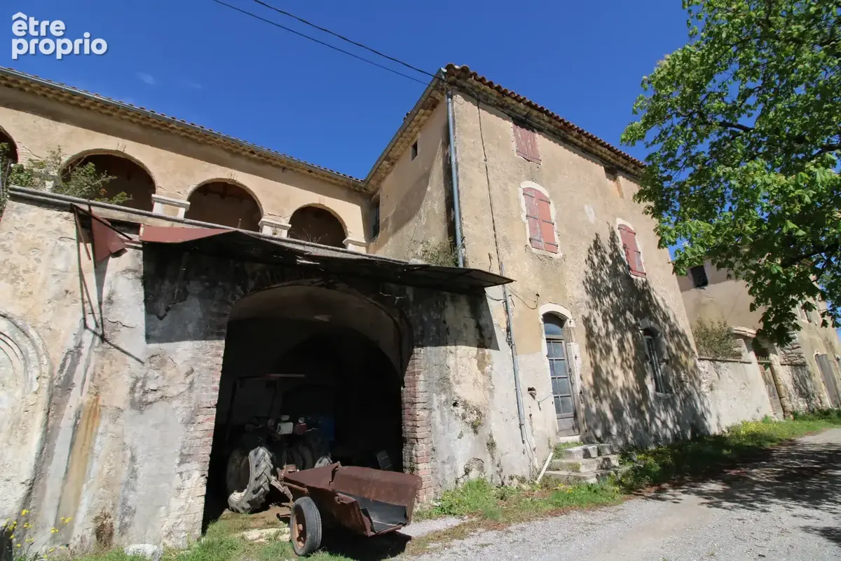 Mas de 2500 m2 sur 26 hectares. - photo 42