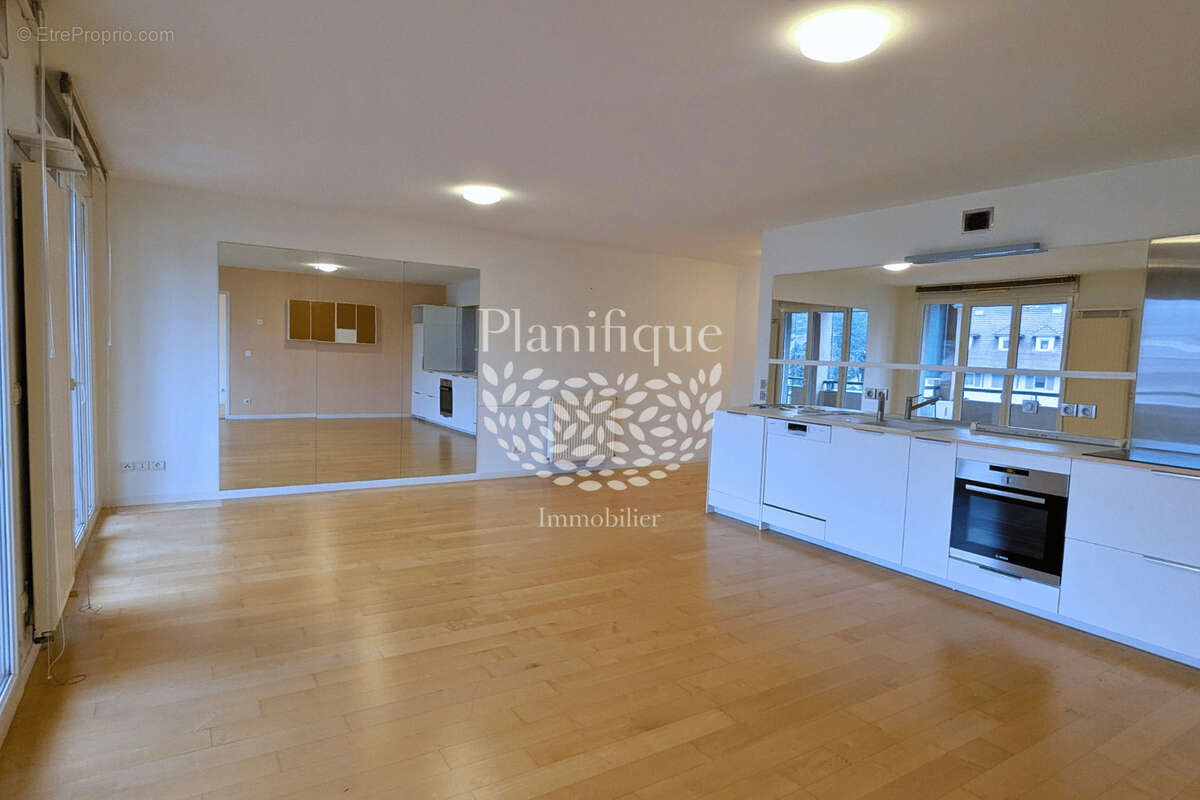 Appartement à DIVONNE-LES-BAINS