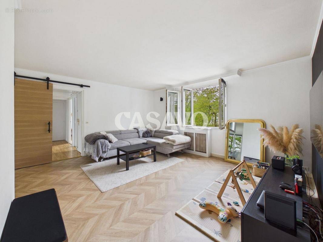 Appartement à LA CELLE-SAINT-CLOUD