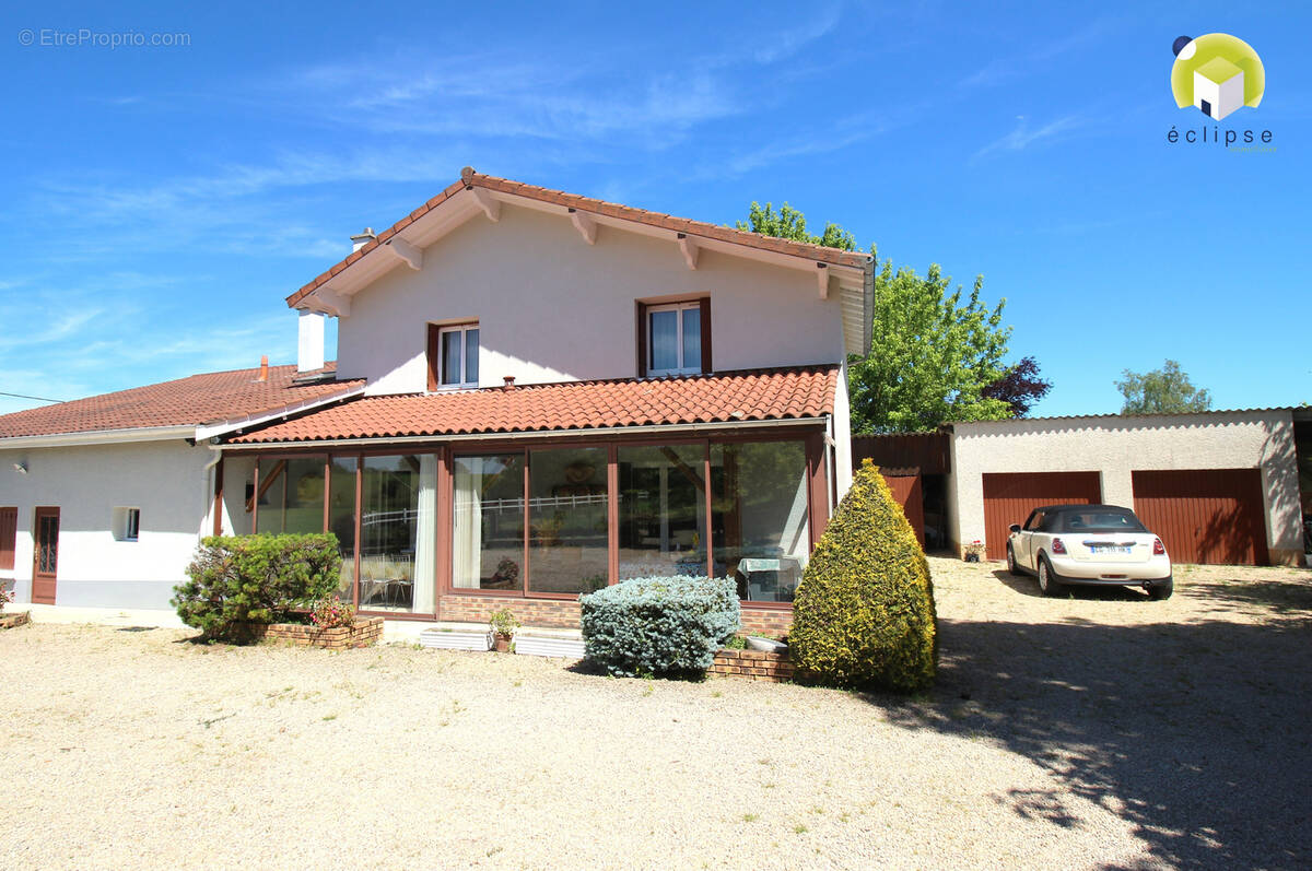 Maison à VONNAS