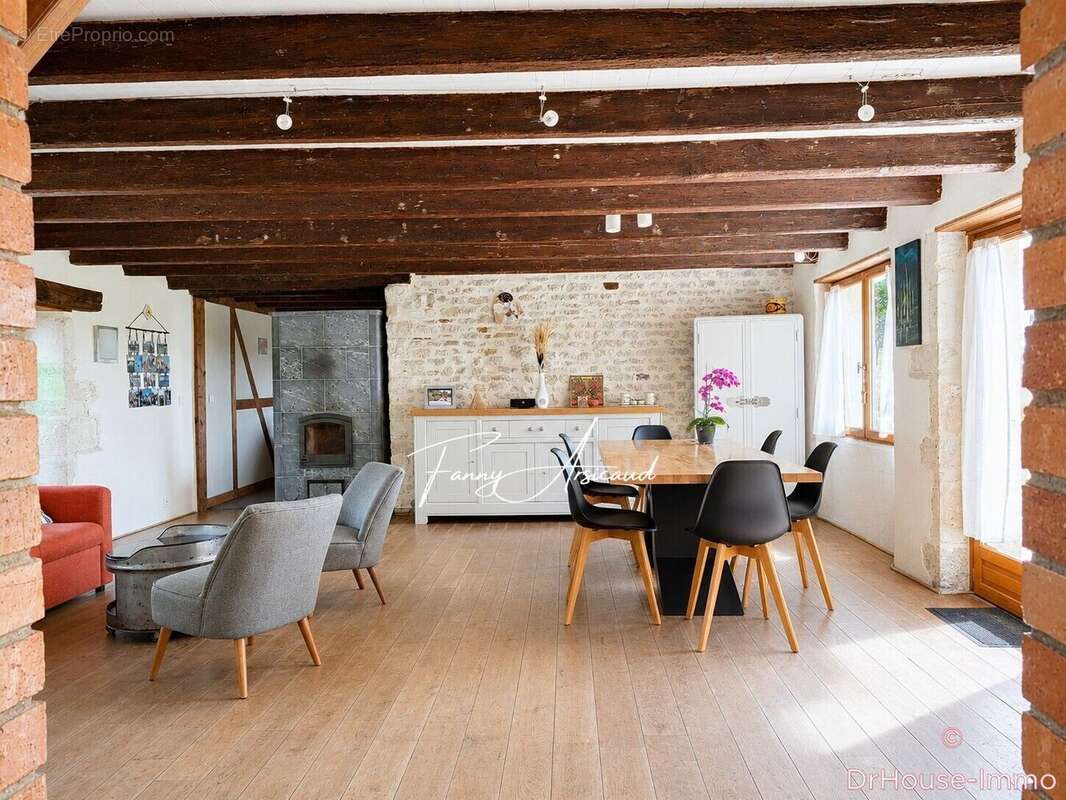 Maison 158 m² à Vix  - photo 26