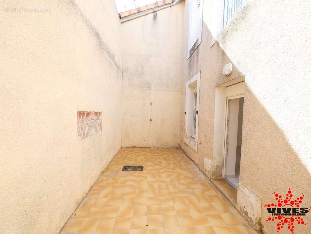 Maison à QUARANTE