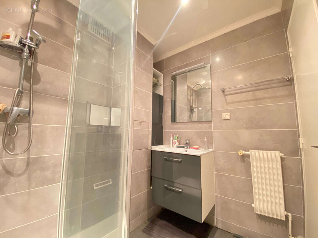 Appartement à PARIS-19E
