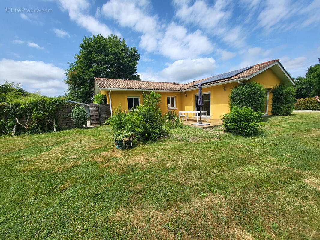 Maison à AUREILHAN