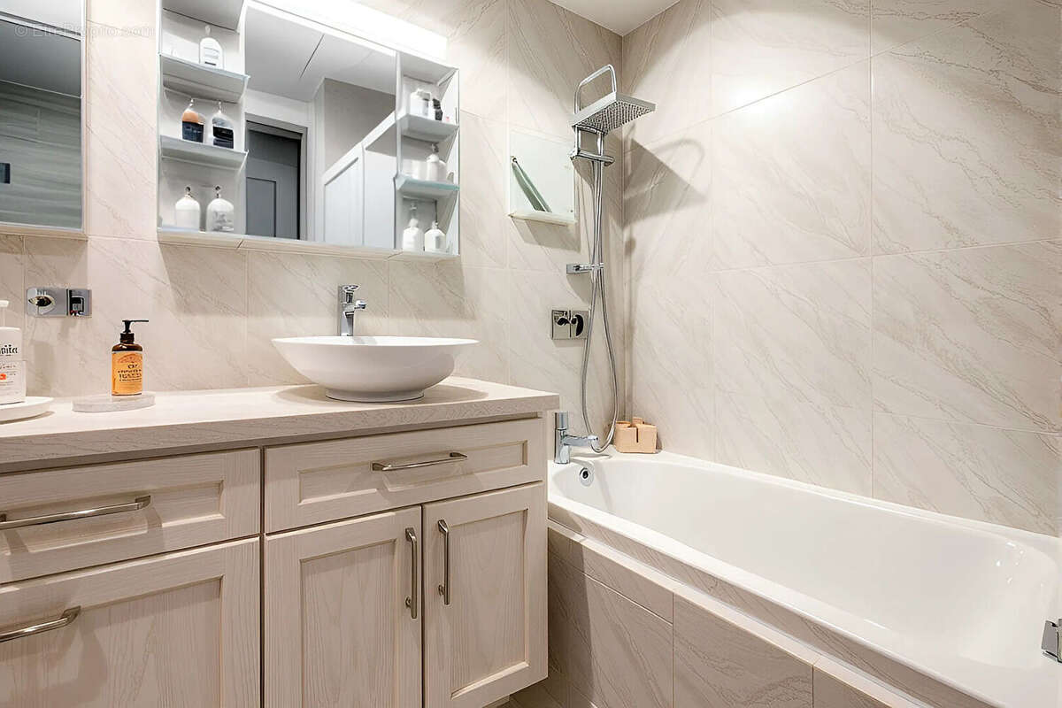 Appartement à COLOMBES