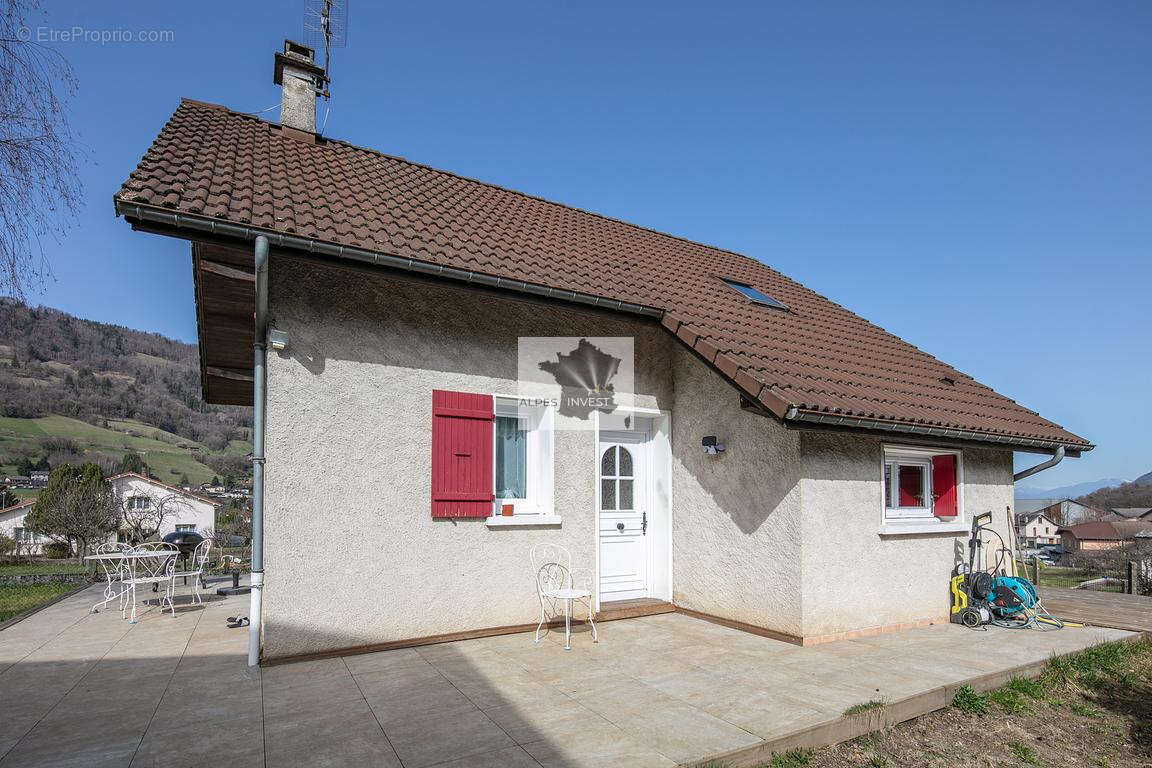 Maison à LA ROCHETTE