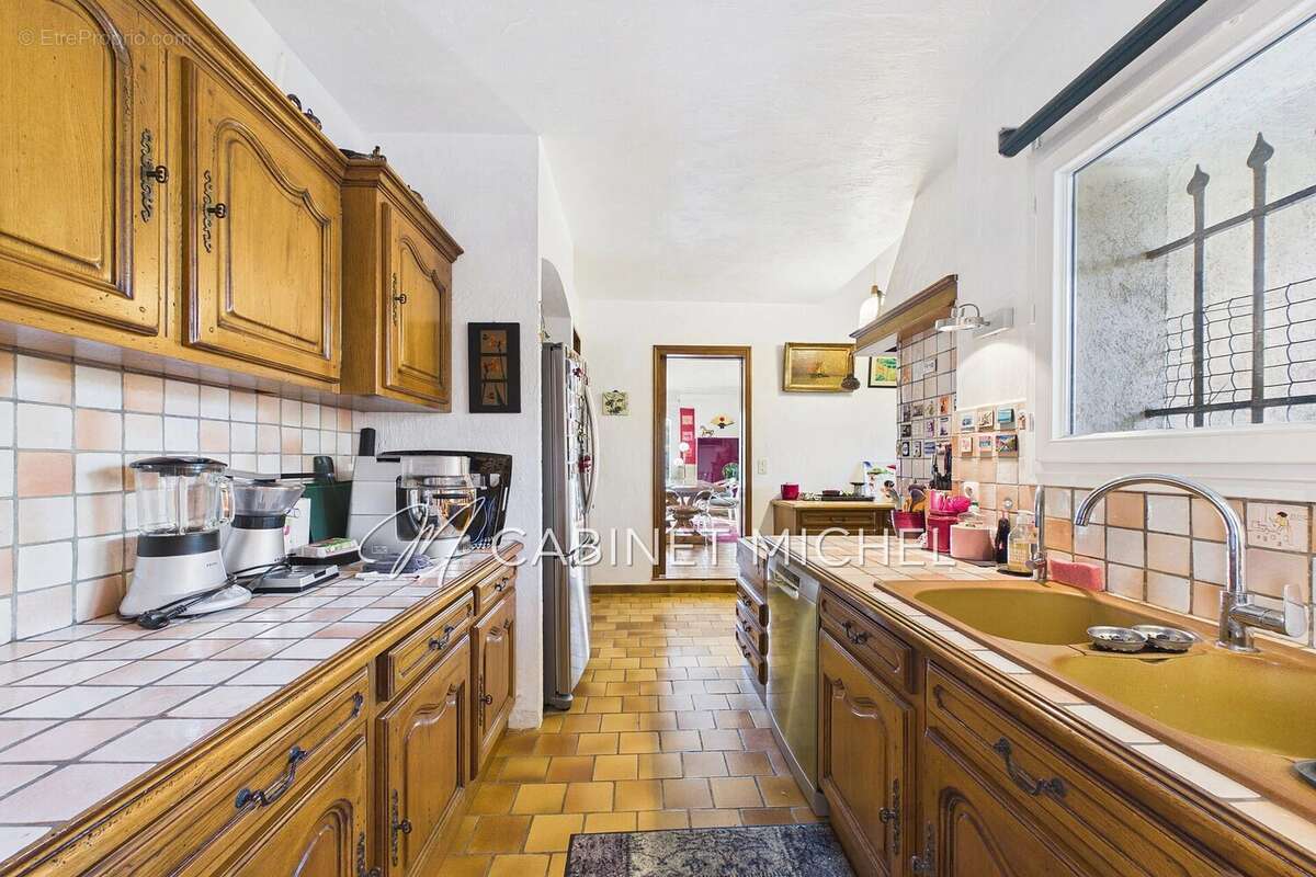 Maison à ROQUEFORT-LES-PINS