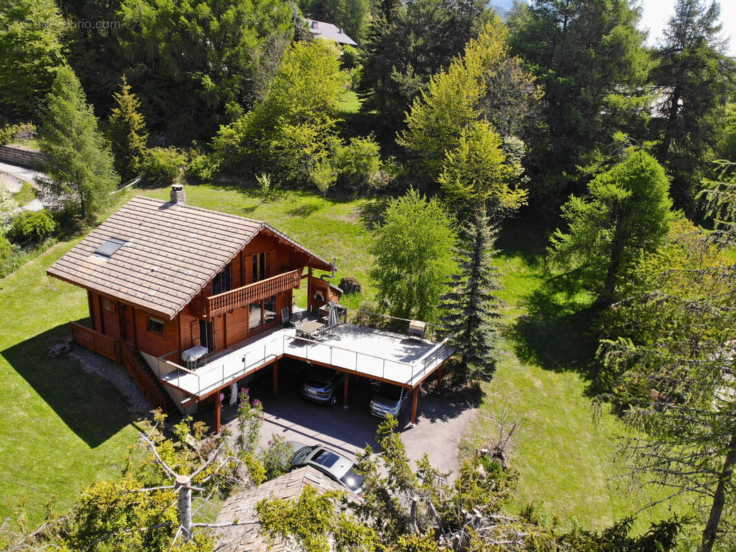 Maison à SAINT-MICHEL-DE-CHAILLOL